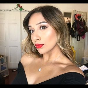 Meet your Posher, Paulina